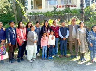 लिटरेचर विद नेचर : शिमला में काव्य-कला-संस्कृति के साथ लोग आते गए और कारवाँ बनता गया